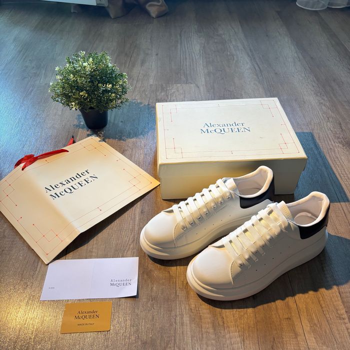Pantofi Alexander McQueen