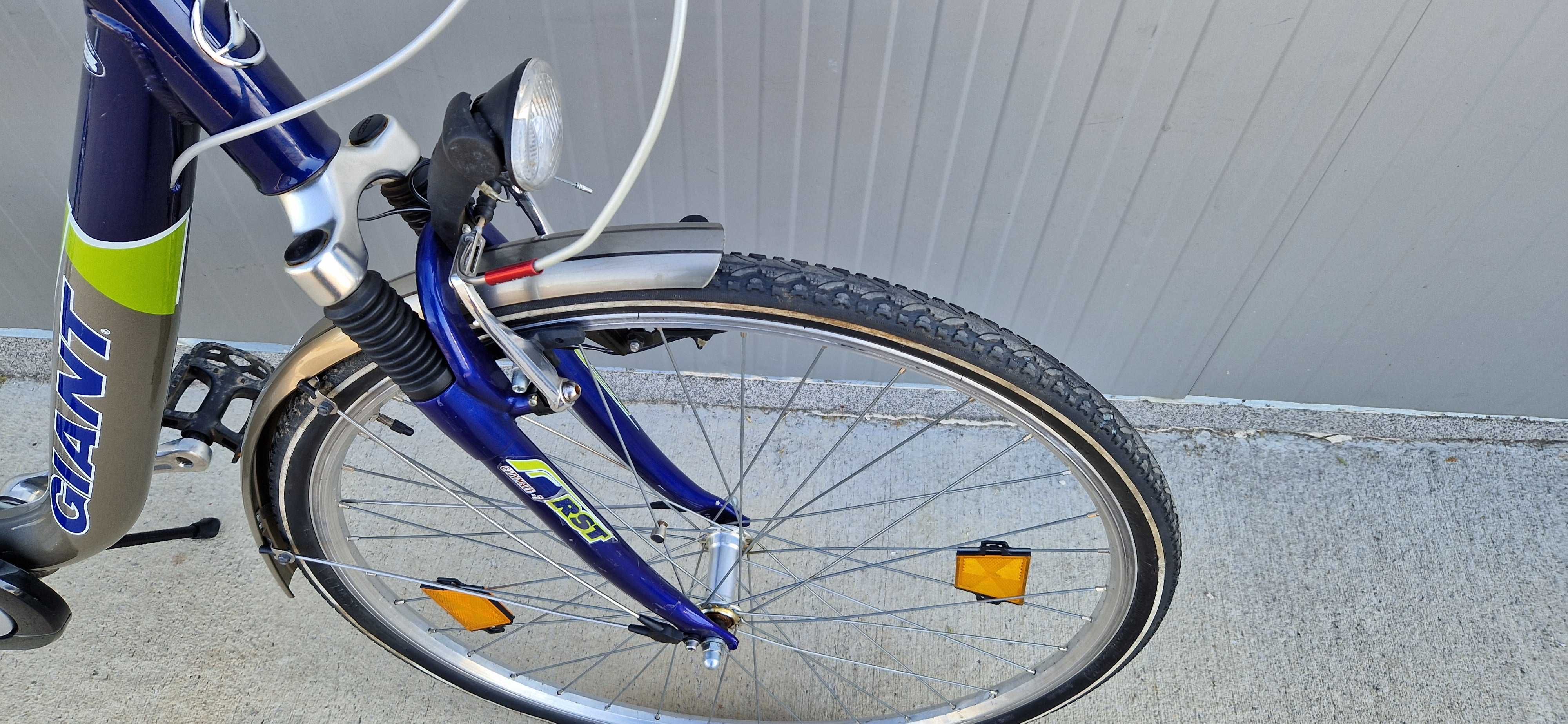 Дамски алуминиев велосипед GIANT колело 28"