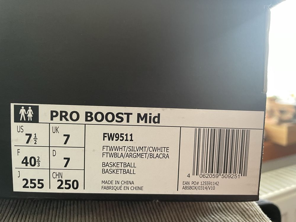 Adidas Pro Boost Mid