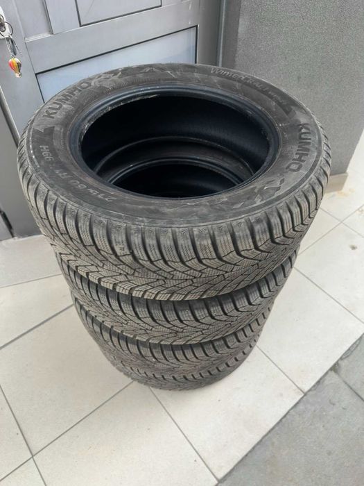 Зимни гуми KUMHO WINTERCRAFT WP52+ 215/60 R16 99H XL