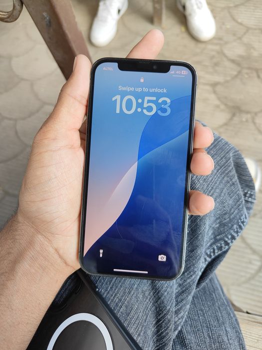 Iphone 12 pro very good condition