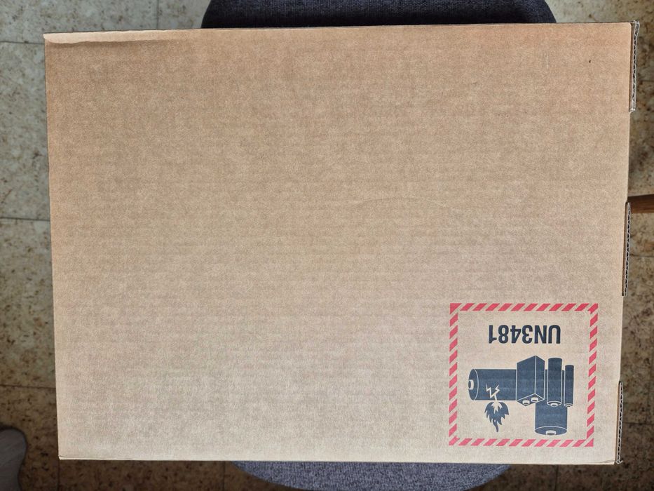 Продавам MacBook Pro 14''