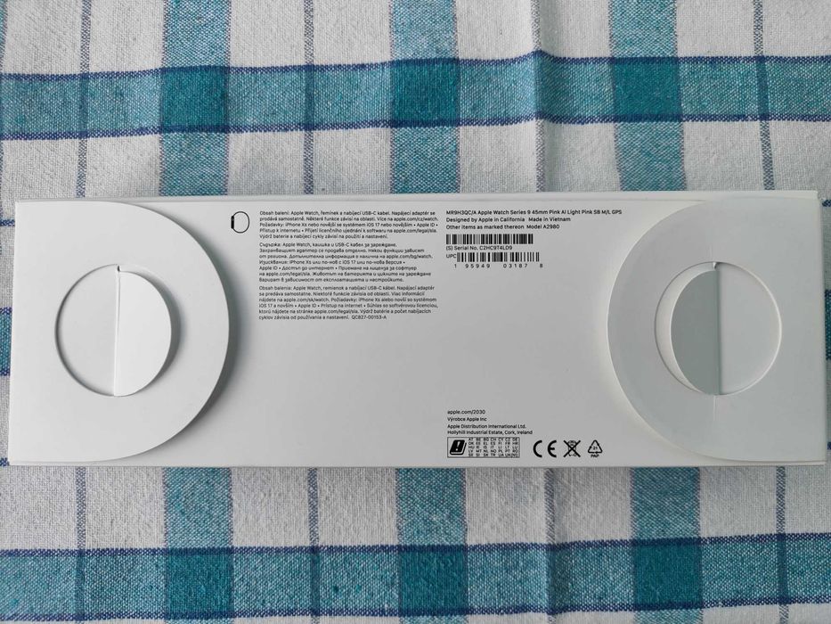 Изключително запазен Apple Watch Series 9 45мм Pink GPS с 95% батерия