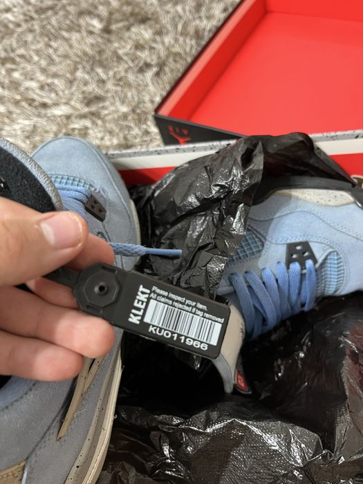 Jordan 4 University Blue