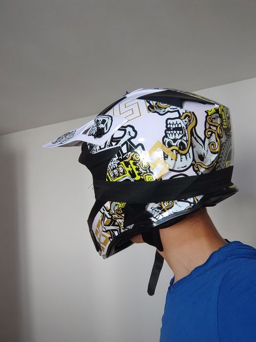 Vând cască pentru enduro/cross