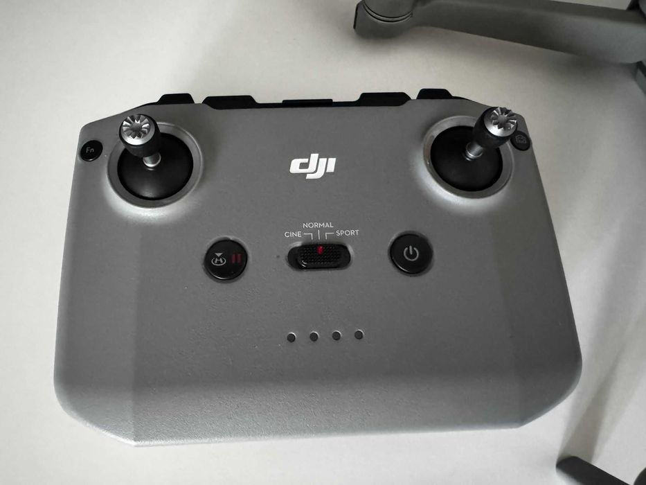 DJI Mavic Air 2 Drona 4K 48MP - ca noua + geanta transport.