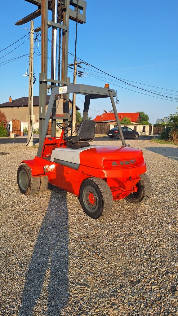 Stivuitor teren LINDE H35 catarg lat de 2 metri