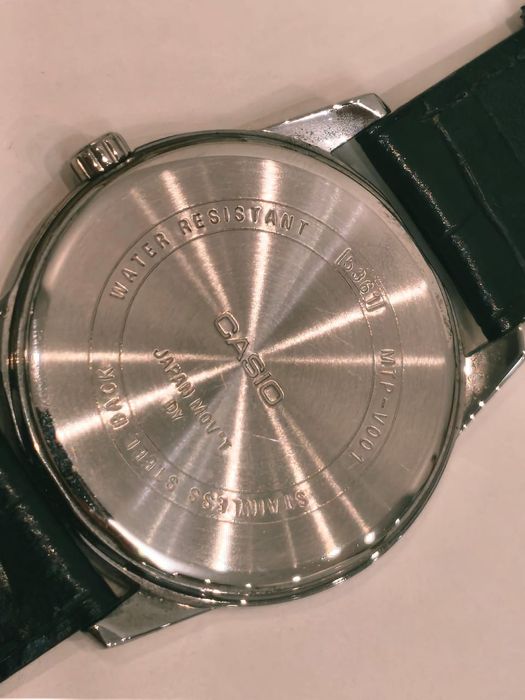 Casio MTP-V001L-1BUDF — оригинал, отличное состояние