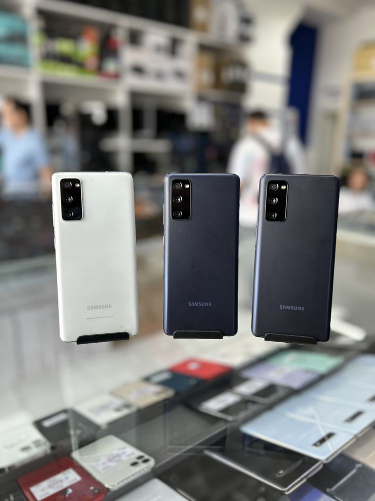 Скидка  Galaxy S20 Fe в отличном состоянии Nasiya