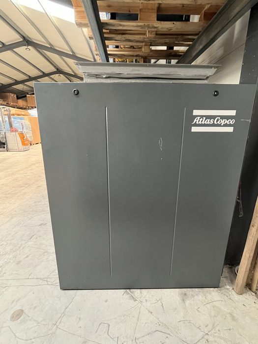 Compresor cu surub 22 kw 4,22 mc/min