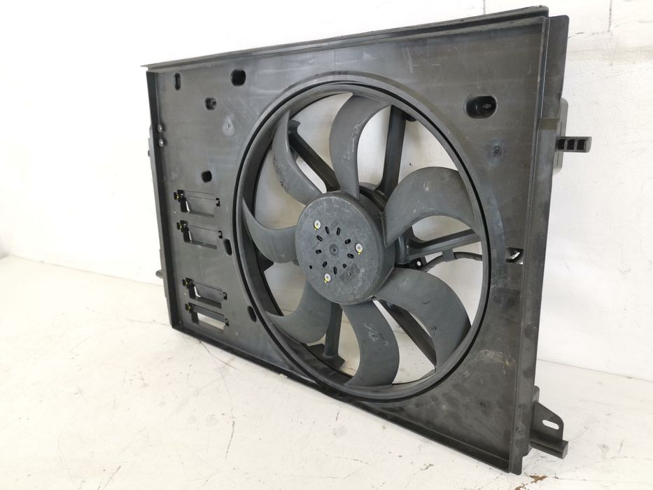 Електровентилатор Радиатор Рено Каджар / Renault Kadjar Оригинален, в