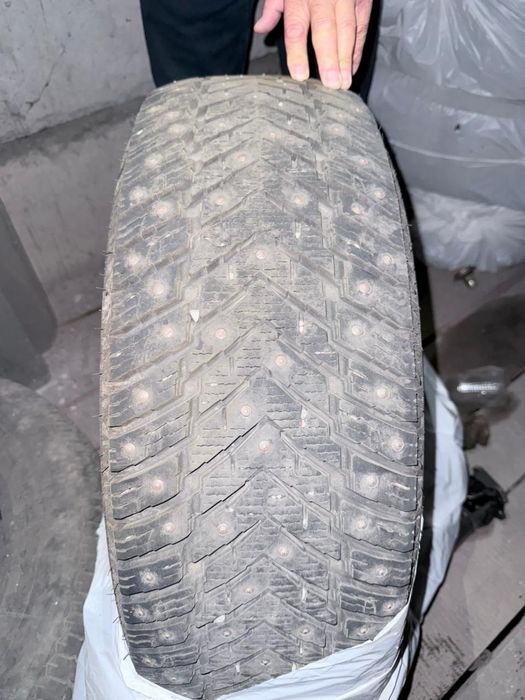 Продам зимние шины р18