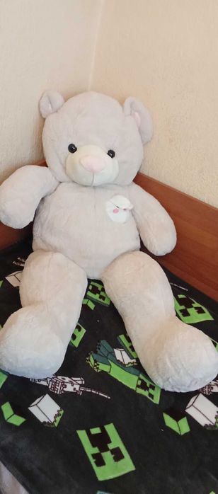 Продавам голям мечок