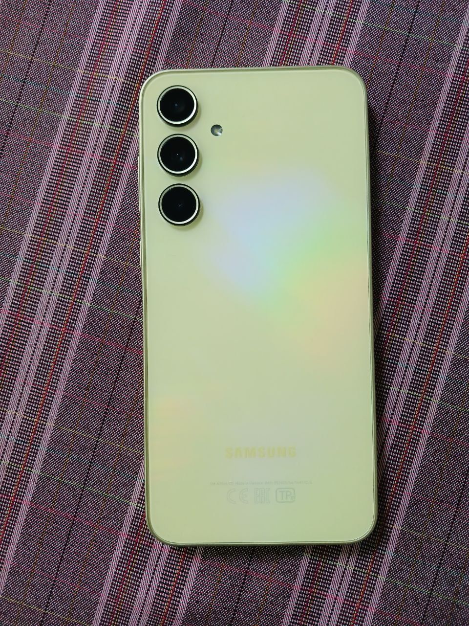 Samsung galaxy A35   5G  8/128GB  120 Гц