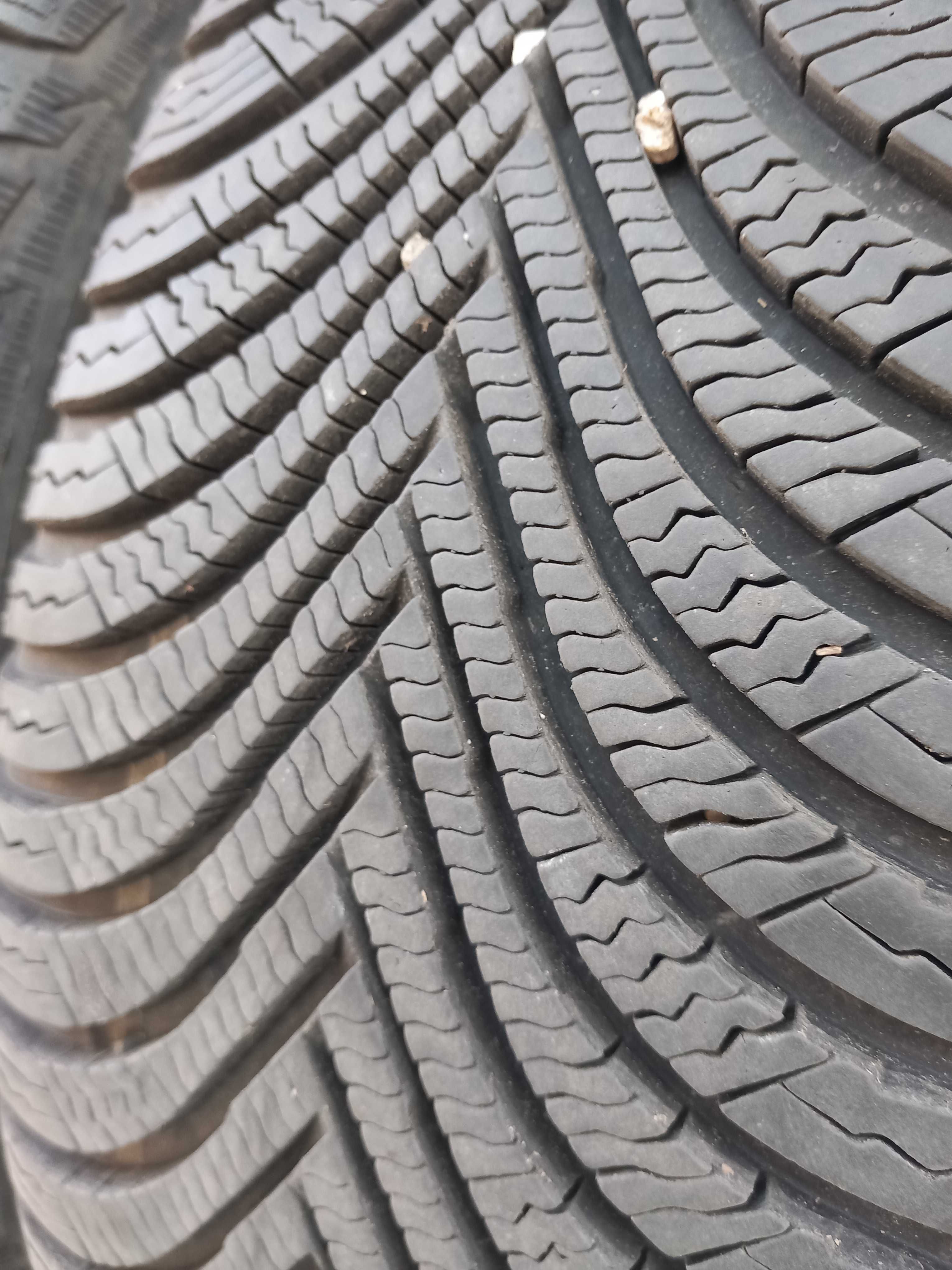 215/65 R17 michelin alpin 5