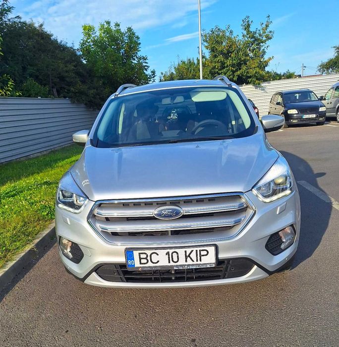 De vânzare: Ford Kuga 2019  1.5 Benzină 156.000 km Istoric -TiriacAuto