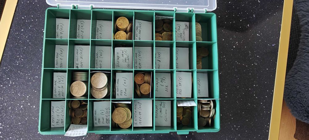 Комплект монети от различни държави