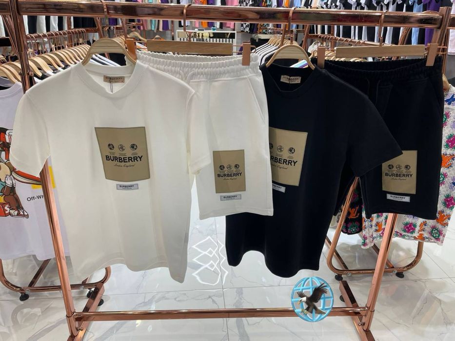 Compleu tricou si pantaloni scurti barbati
