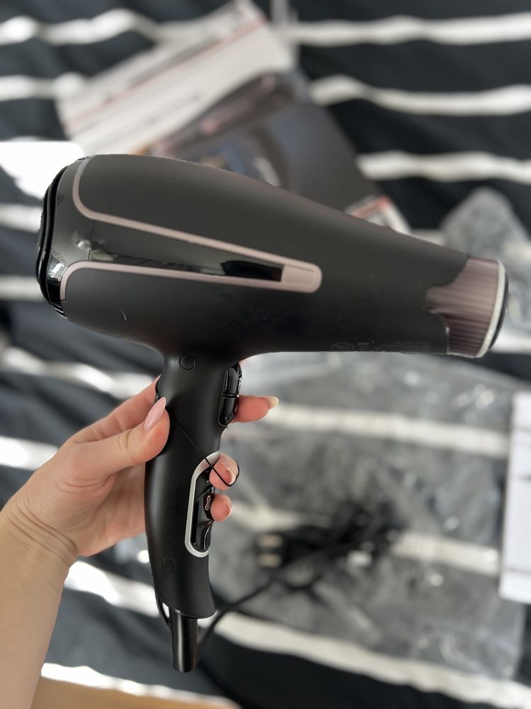 Сешоар Rowenta Premium Care Silence AC CV7920F0