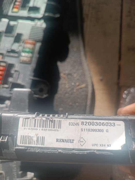 UPC tablou siguranțe Renault Megane2 Scenic2 Fluence Megane3 Scenic3