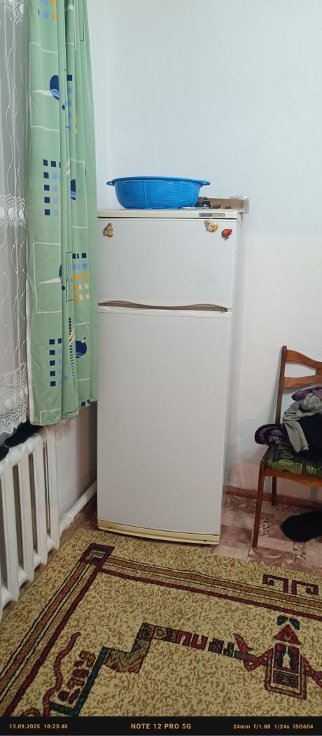Продам два холодильника