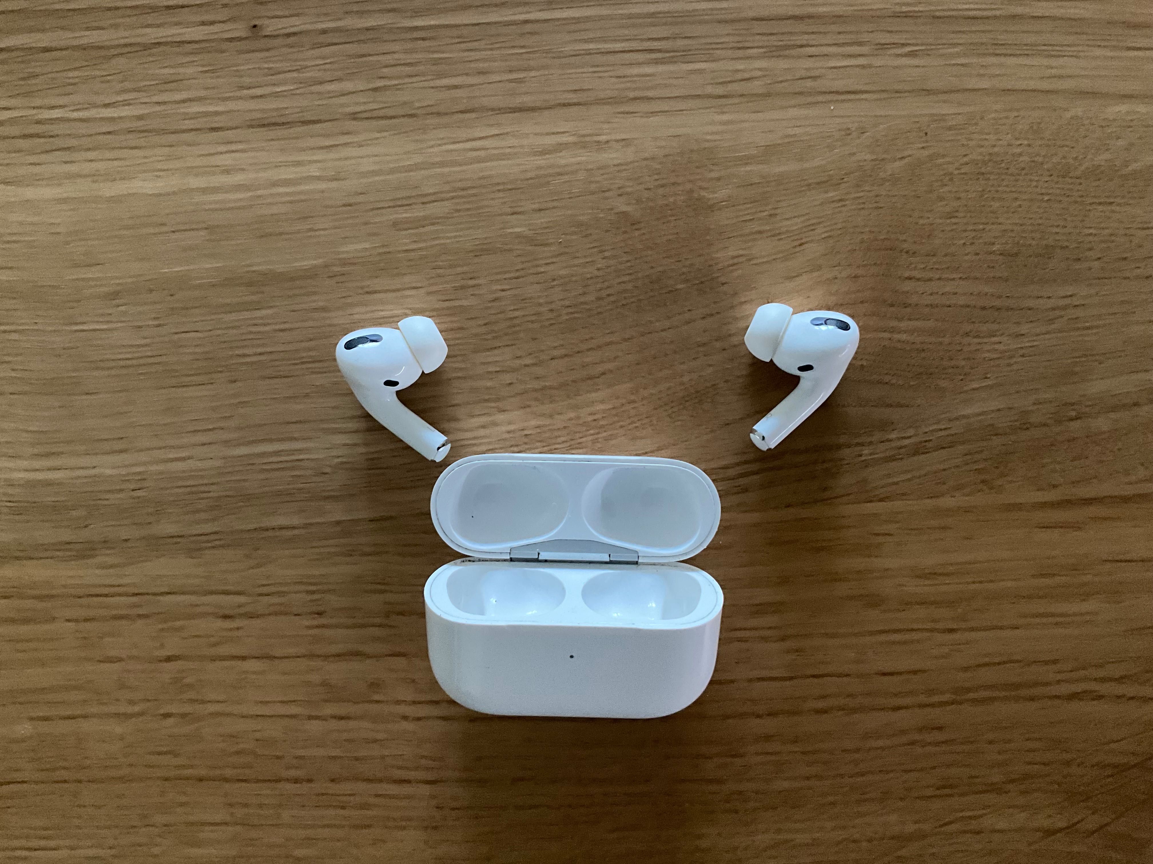 AirPods Pro (1st gen)