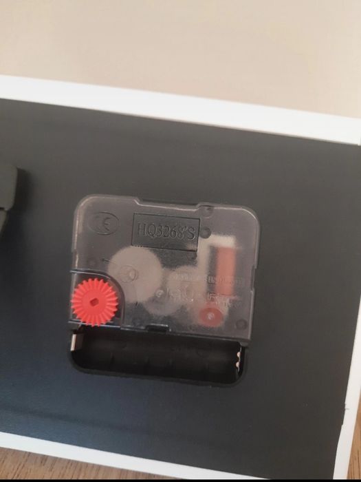 Ceas decorativ de camera