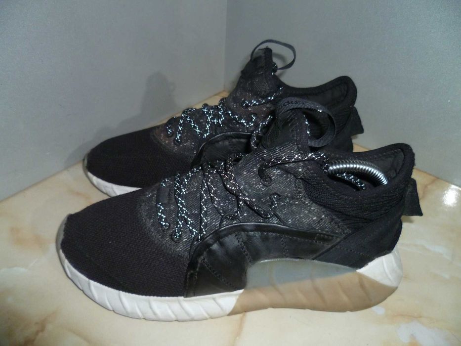 ADIDAS маратонки №42