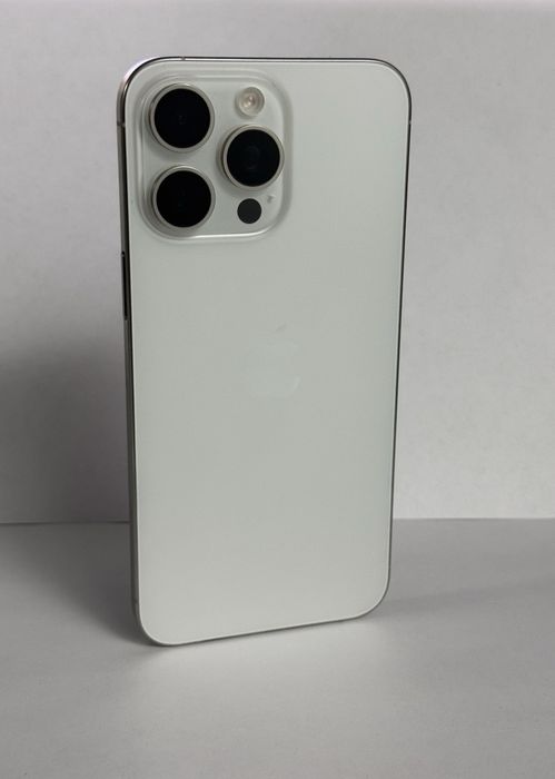 iPhone 15 Pro Max 256 GB — White