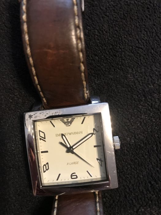 Часовник Emporio Armani