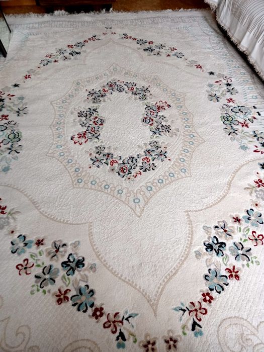 Срочно продам шелковый ковер