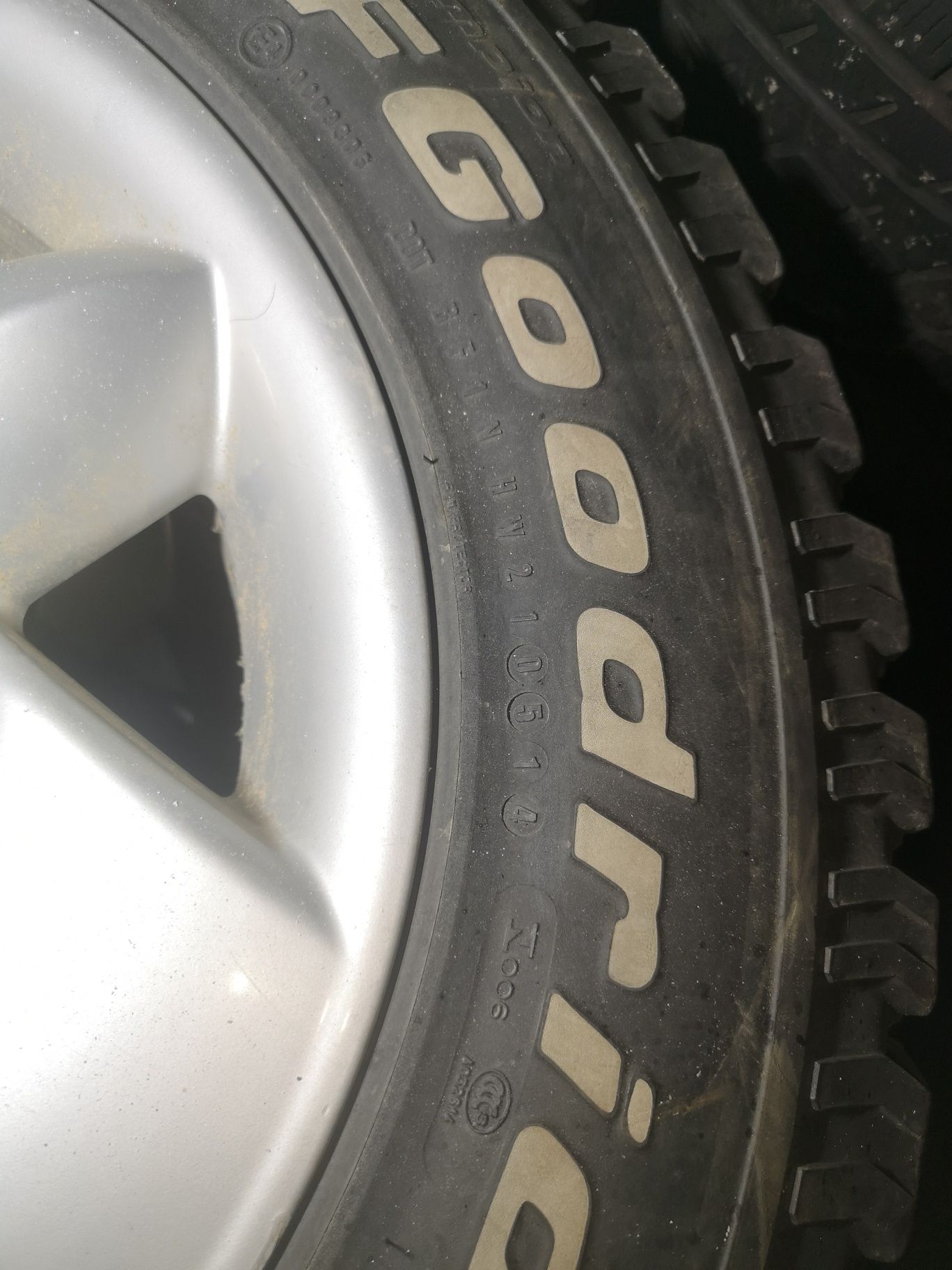 Гуми с джанти за Nissan terrano