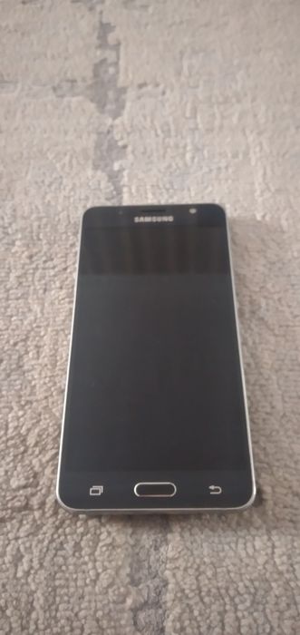 Samsung J5 16 гигабайт