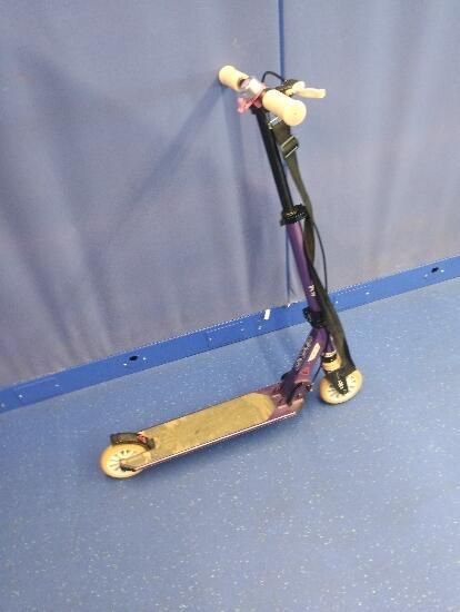 Trotinetă cu Suspensii şi - produs resigilat - (SecondHand) Decathlon