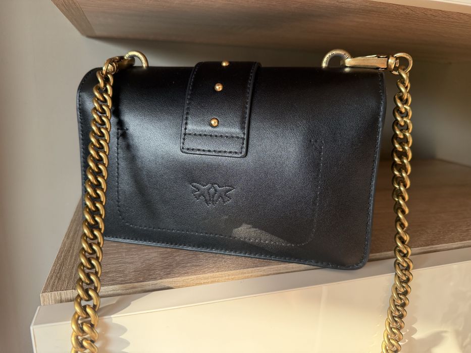 Оригинални чанти Pinko с чип за автентичност