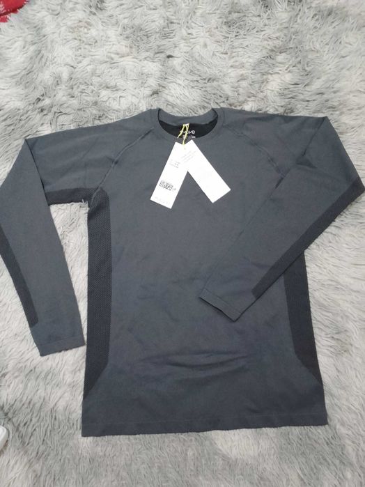 Термобелье ( верх) на 12-14  лет. Бренд h&m