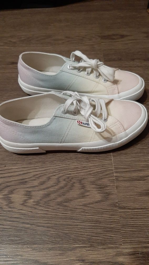 Дамски кецове Superga