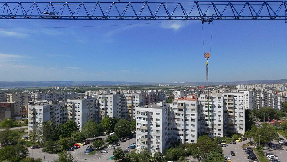 Тристаен Апартамент С Нескриваема Панорама В Новострояща Се Сграда