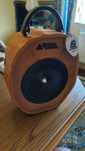 Boxa bluetooth din lemn finisat - Hand Made in Canada !
