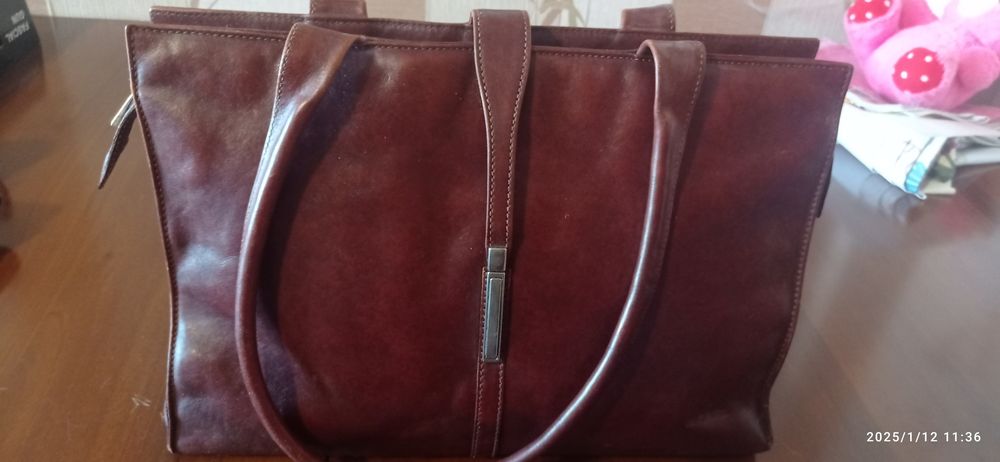 Кожаная  женская сумка