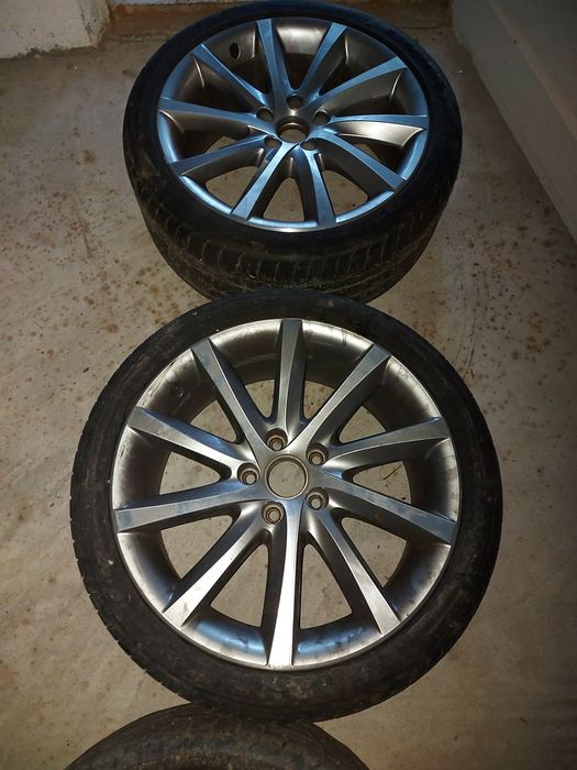 Vând jante vw 235/40/R18