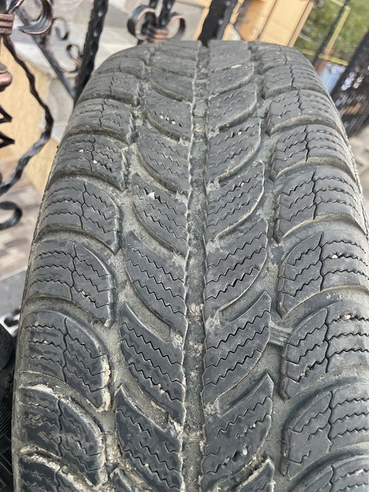 Cauciucuri Debica Frigo iarna 185/65/15 cu jante tabla 4x100 R15