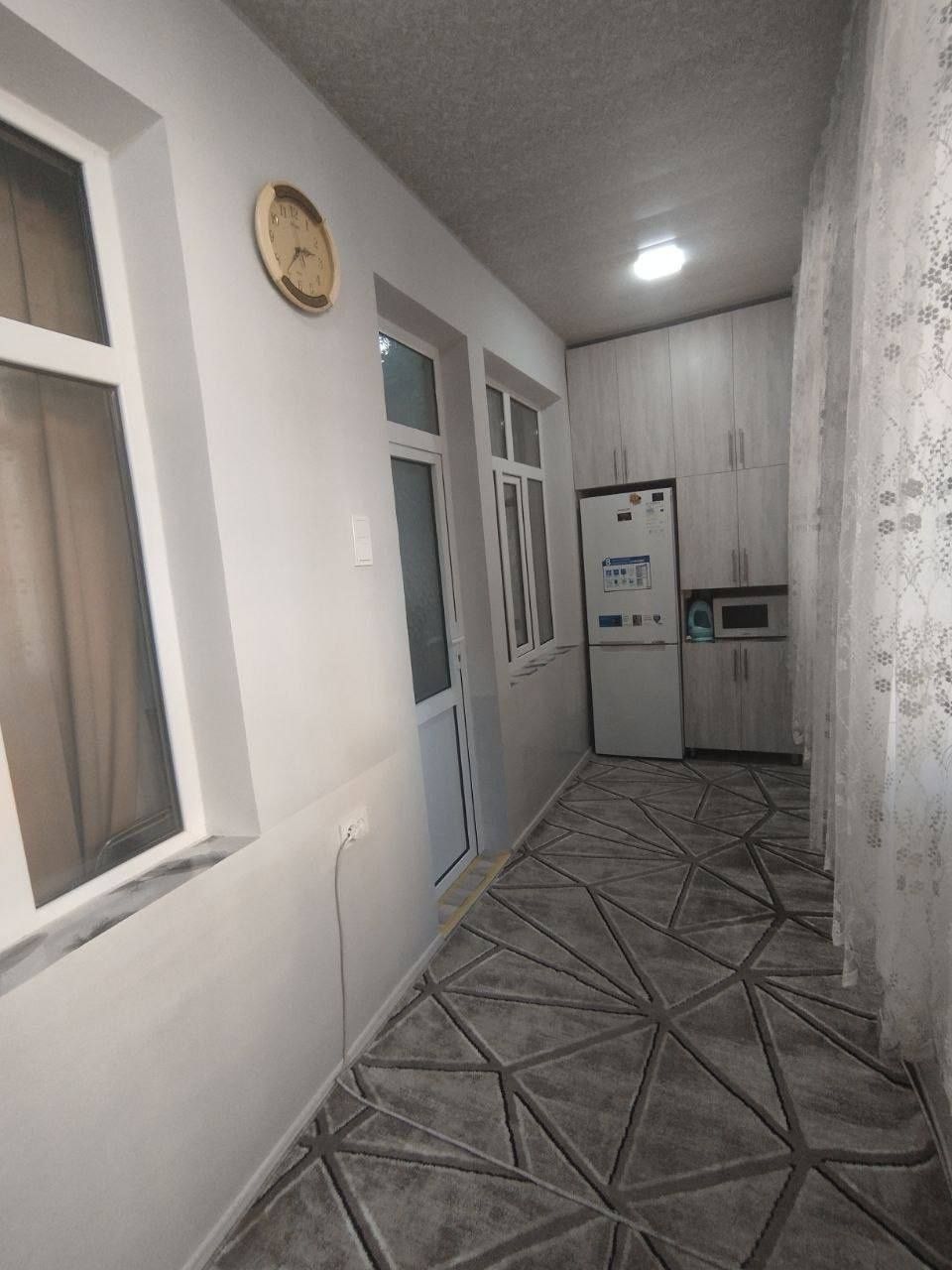 Юнусабад 7 квартал. Продается квартира  2/1/4
