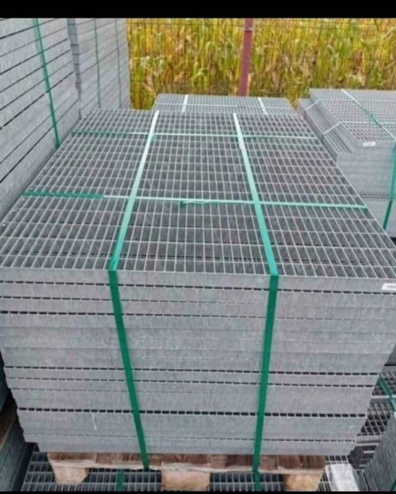 Grătare zincate pentru podeturi
