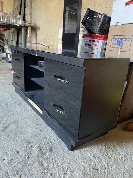 Падставка для телевизор