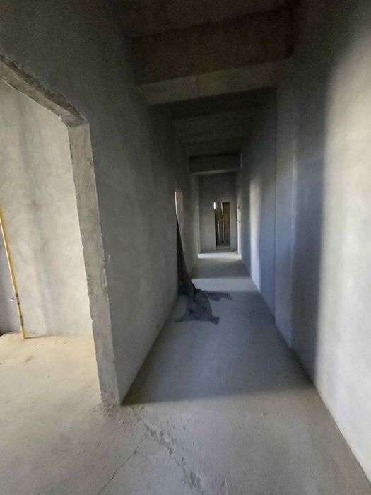 Срочно продаётся 3х -комнатная квартира коробка