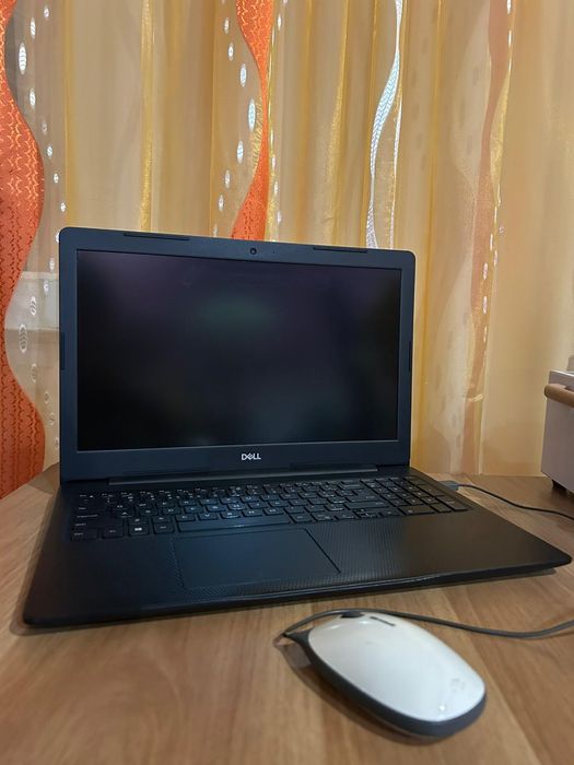 Laptop dell inspiron 3584_i3_7020u.4gb ram.full hd