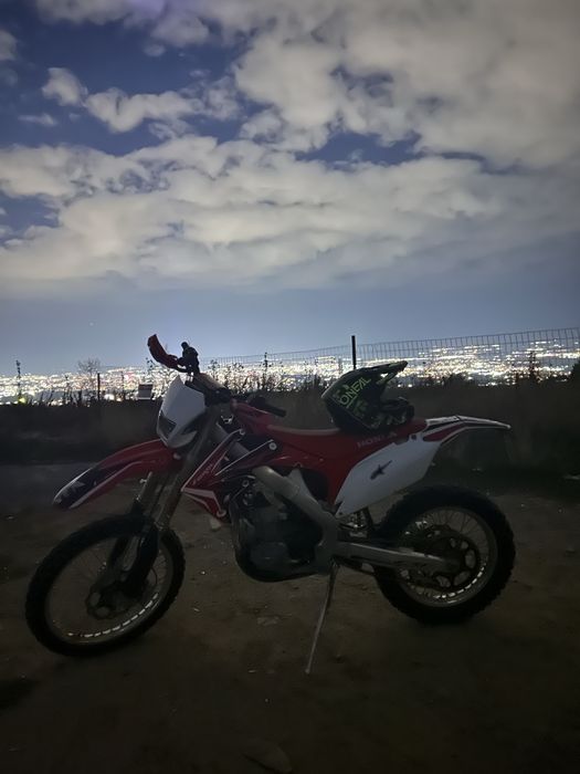 Honda CRF 250  – С регистрация, 1000 км, Перфектен!