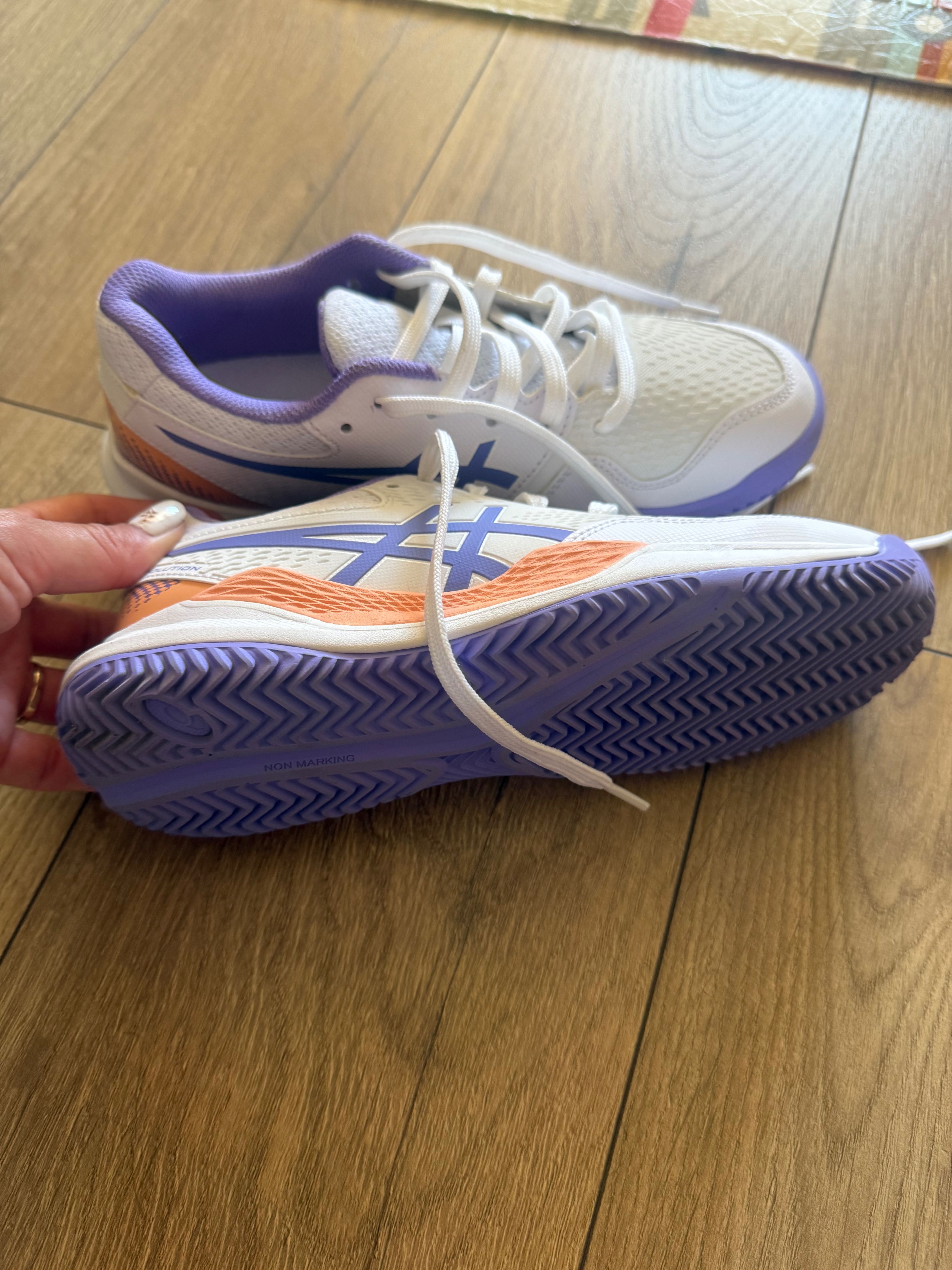 Маратонки за момиче  asics