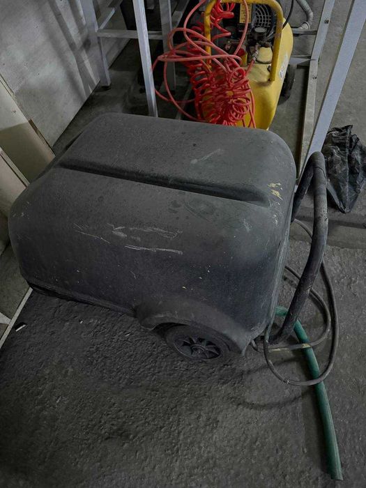 Karcher карчер        .